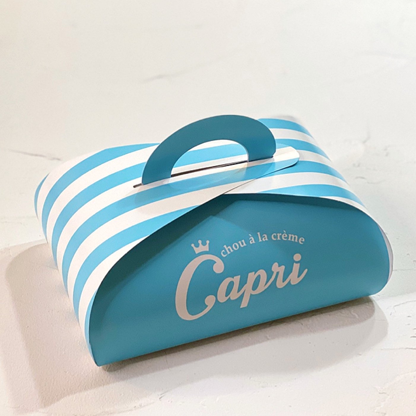「chou a la creme Capri」
